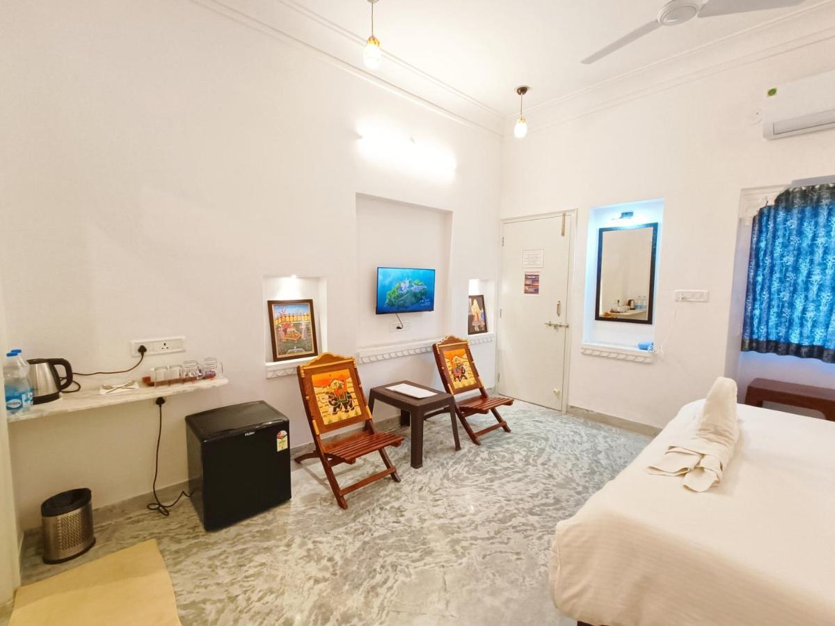 فندق Prakash Ji'S Haveli -Luxurious Lakeside Retreat- أُودايبور المظهر الخارجي الصورة