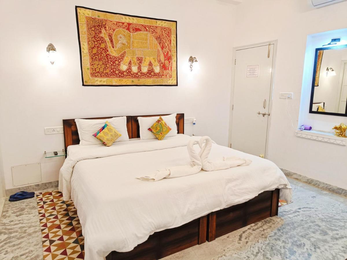 فندق Prakash Ji'S Haveli -Luxurious Lakeside Retreat- أُودايبور المظهر الخارجي الصورة