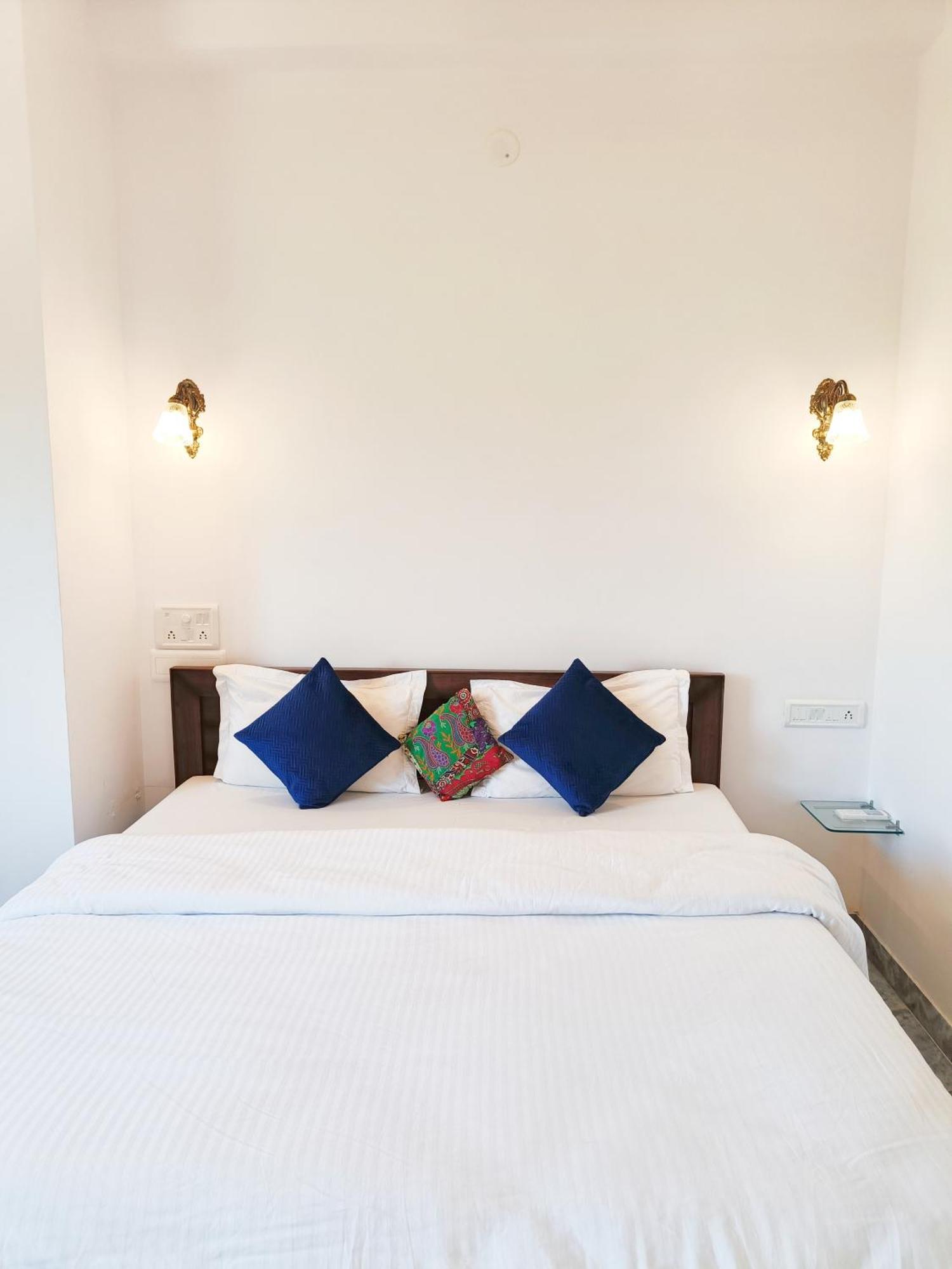 فندق Prakash Ji'S Haveli -Luxurious Lakeside Retreat- أُودايبور الغرفة الصورة